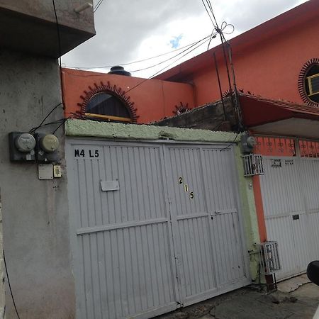Hostal Makea Pachuca エクステリア 写真