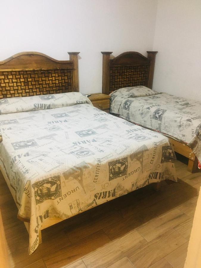 Hostal Makea Pachuca エクステリア 写真