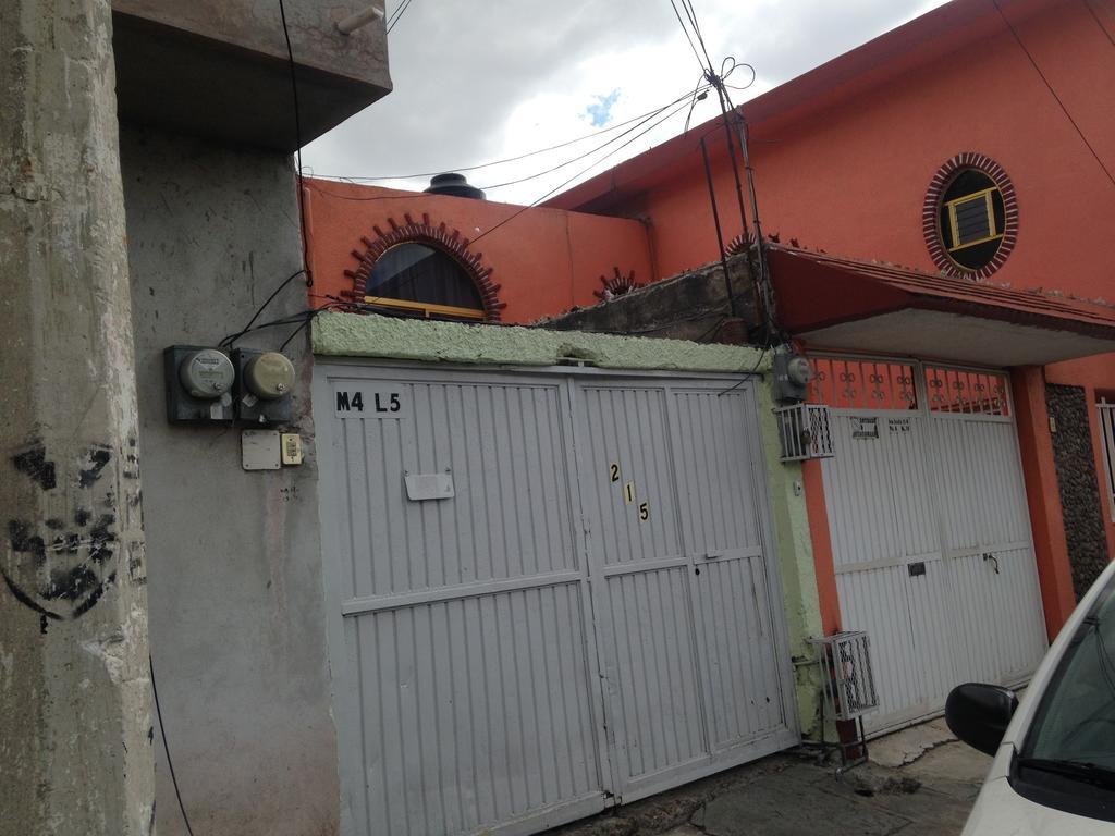 Hostal Makea Pachuca エクステリア 写真