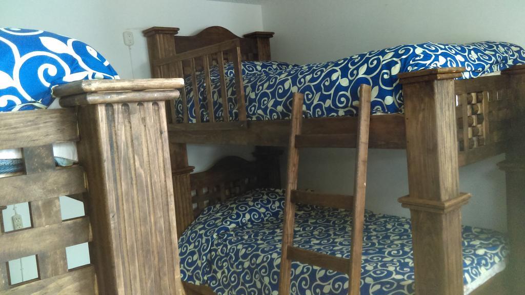 Hostal Makea Pachuca エクステリア 写真