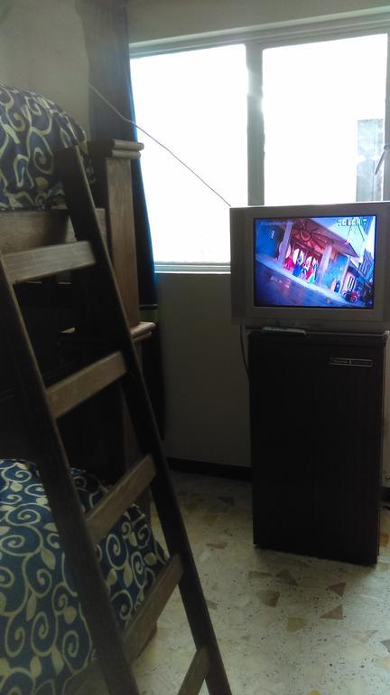 Hostal Makea Pachuca エクステリア 写真